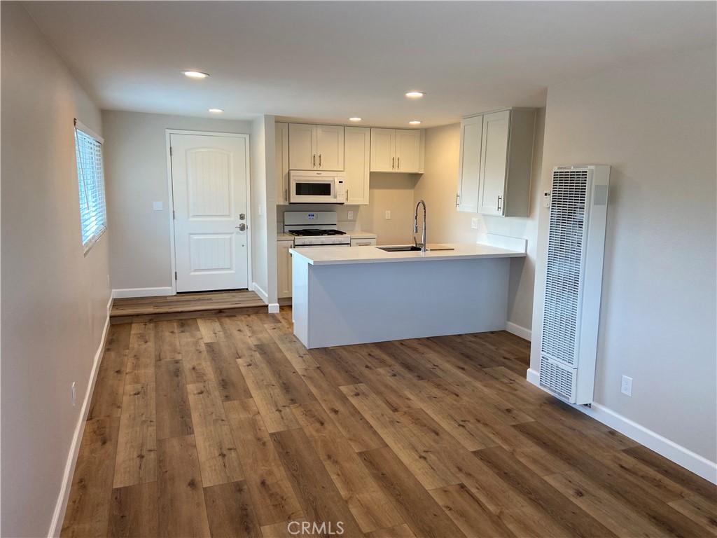 690 Camino De Los Mares 4, San Clemente CA 92673 - photo 3