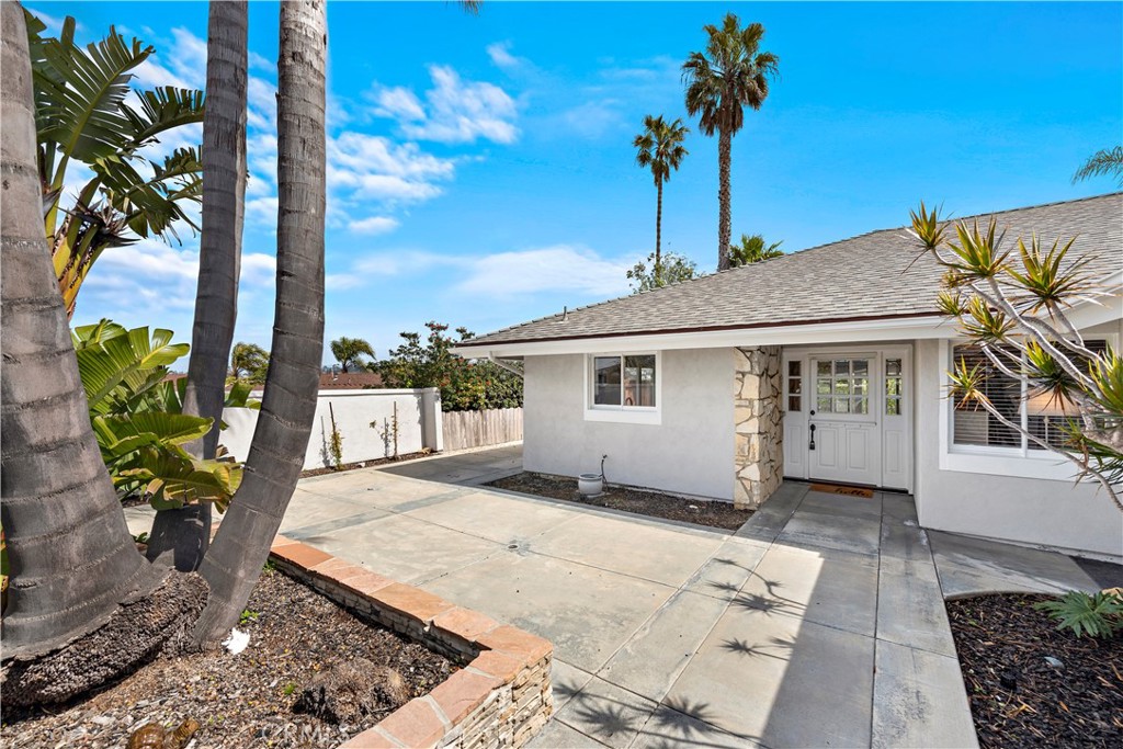710 Avenida Columbo, San Clemente CA 92672 - photo 2