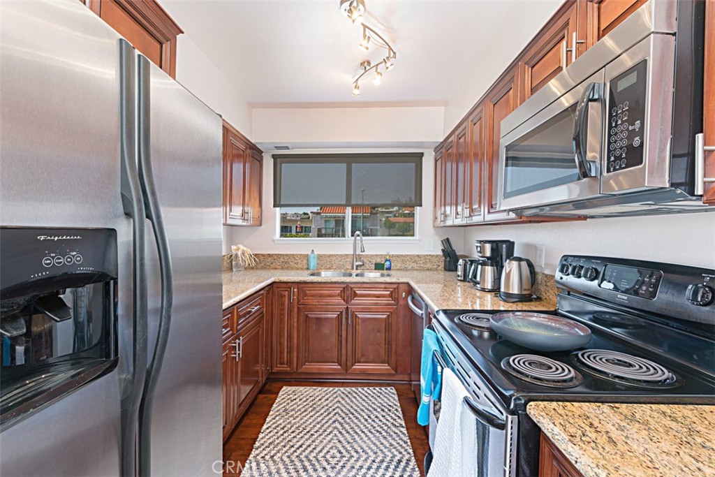 712 Calle Divino, San Clemente CA 92673 - photo 17