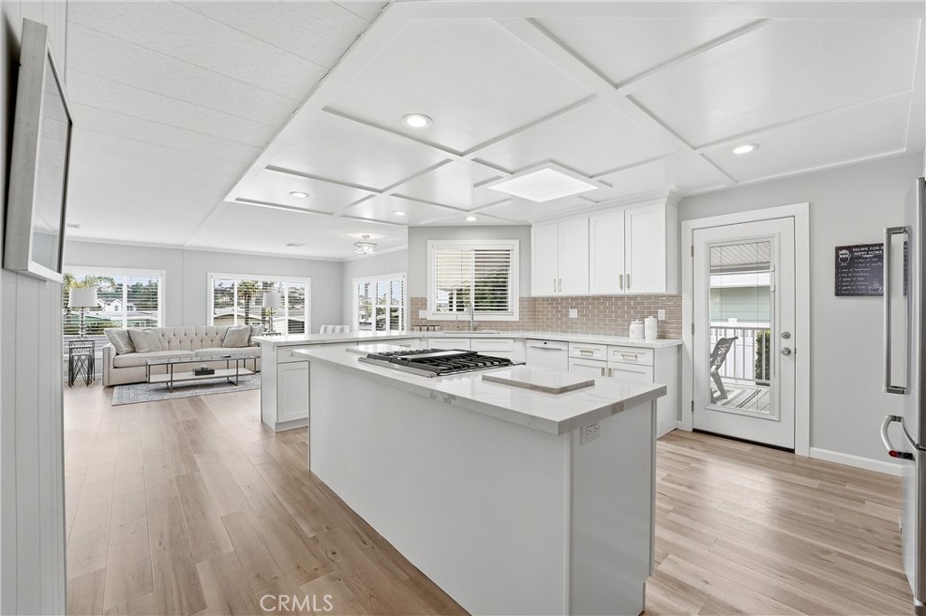 74 Mira Adelante, San Clemente CA 92673 - photo 12