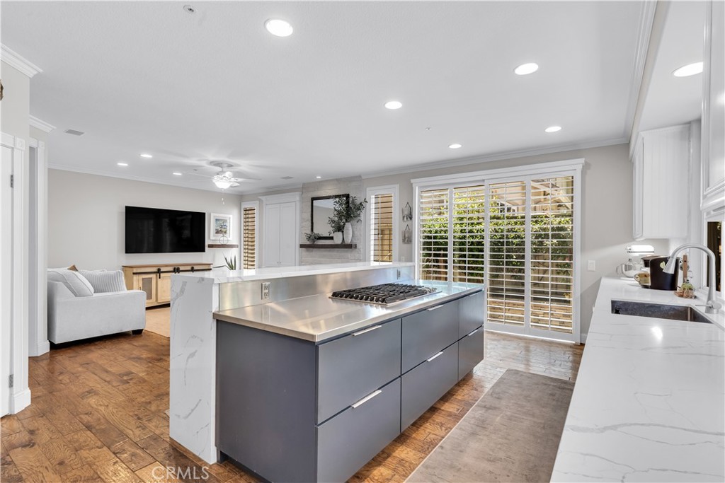 805 Futura, San Clemente CA 92672 - photo 16