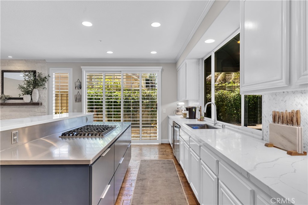 805 Futura, San Clemente CA 92672 - photo 17