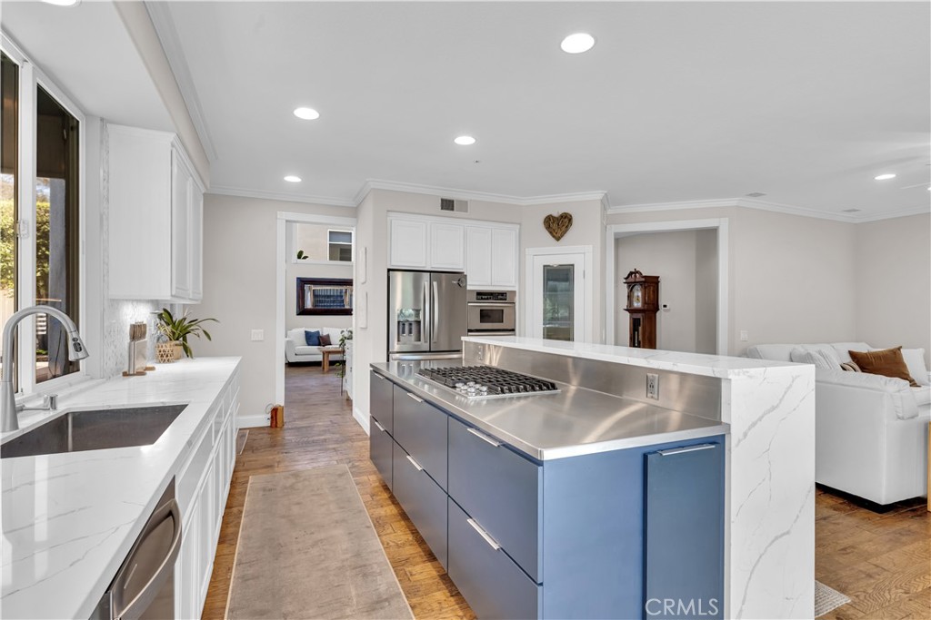805 Futura, San Clemente CA 92672 - photo 18