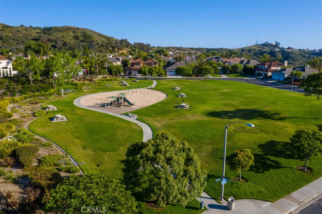 805 Futura, San Clemente CA 92672 - photo 52