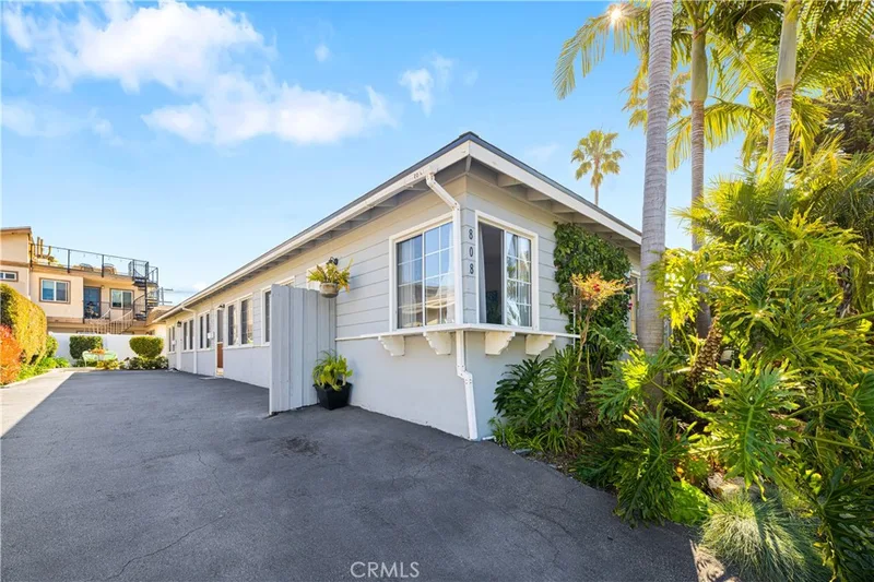 808 Buena Vista, San Clemente, CA 92672