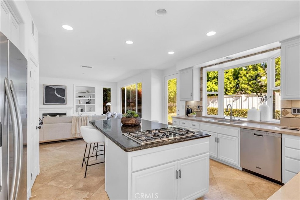 808 Carnaros, San Clemente CA 92672 - photo 10