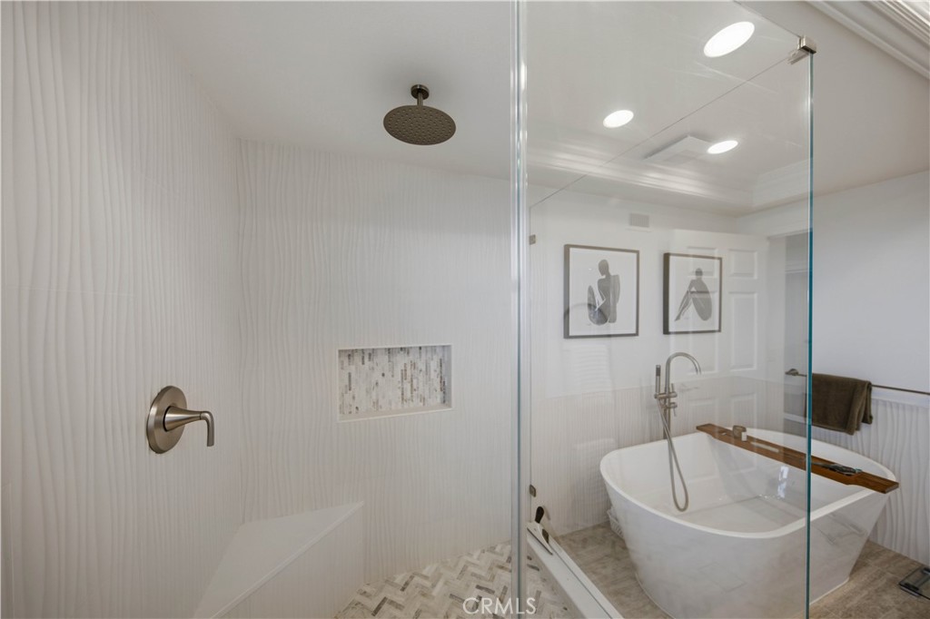 Remodeled Primary Bath. - 880 Avenida Acapulco, San Clemente CA 92672 - photo 23