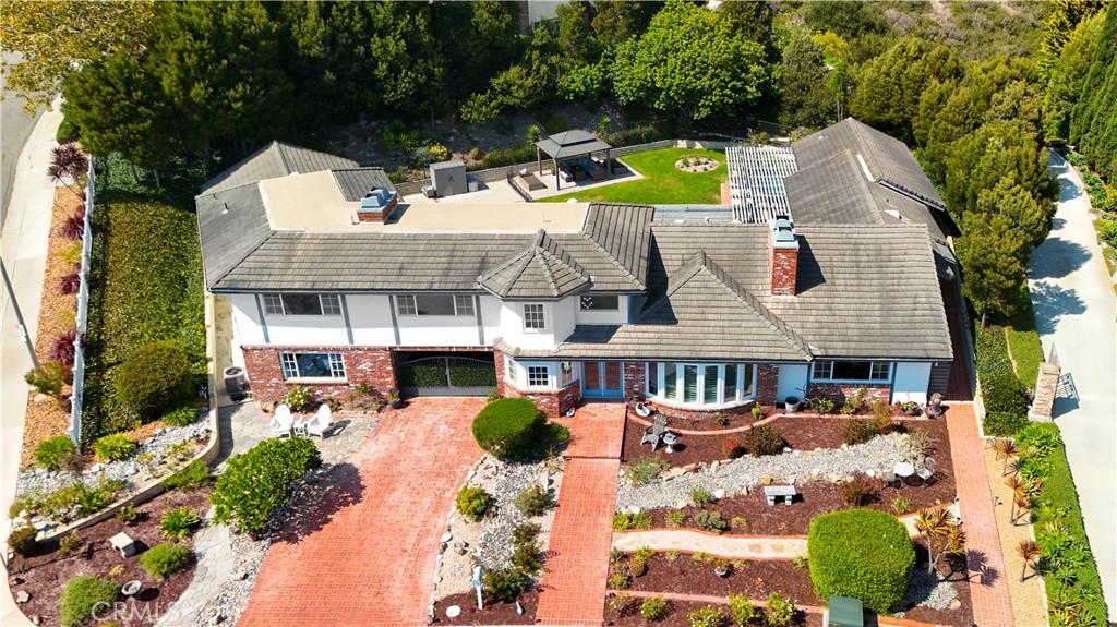 Gorgeous Corner Lot in Mariners Point. - 880 Avenida Acapulco, San Clemente CA 92672 - photo 37