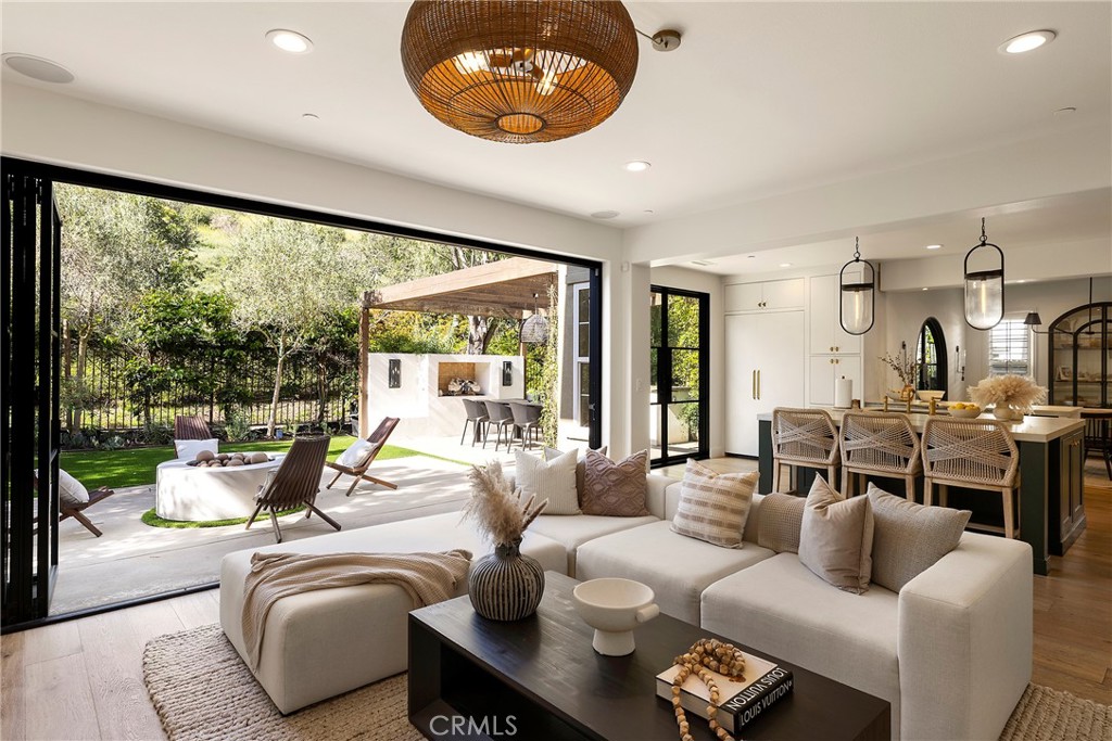 Thoughtfully redesigned main living area filled with natural light - 9 Calle Saltamontes, San Clemente CA 92673 - photo 1