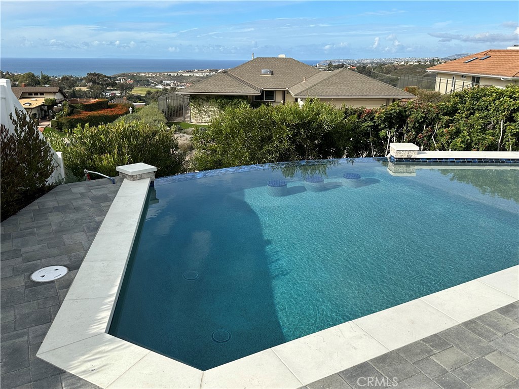 946 Avenida Presidio, San Clemente CA 92672 - photo 2