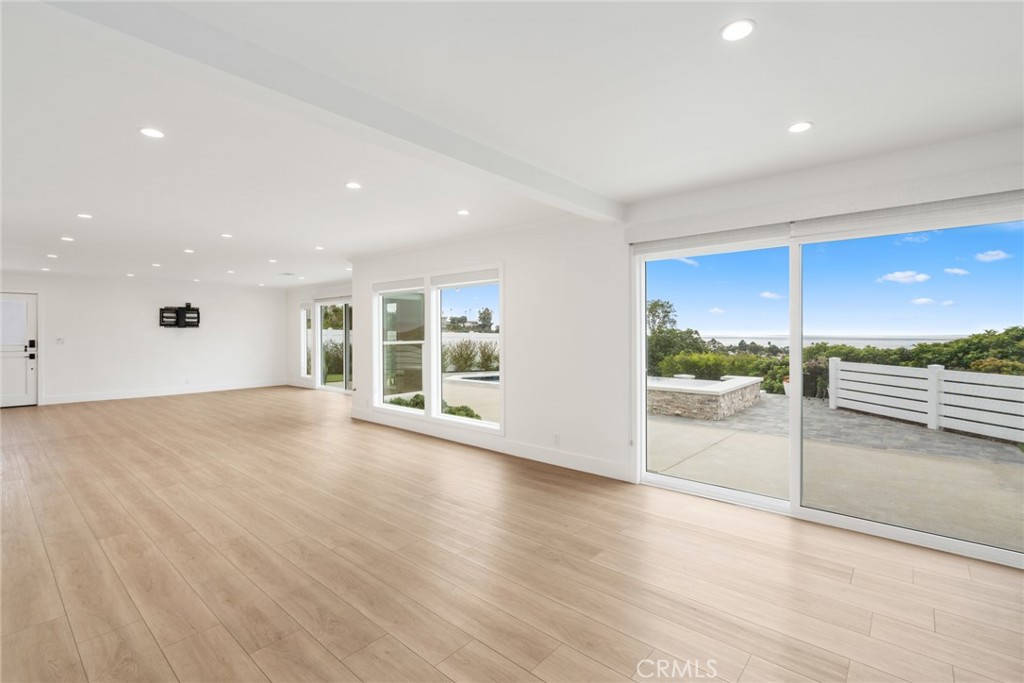 946 Avenida Presidio, San Clemente CA 92672 - photo 6