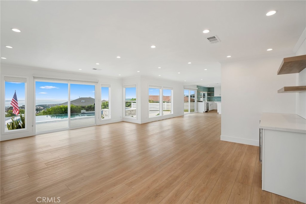 946 Avenida Presidio, San Clemente CA 92672 - photo 7
