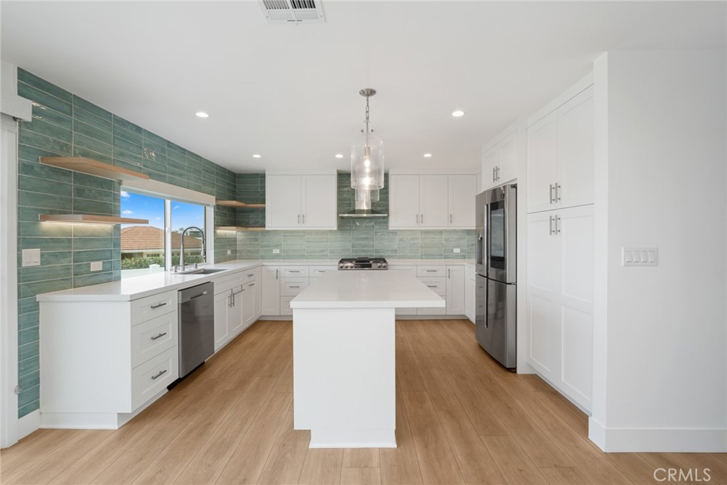 946 Avenida Presidio, San Clemente CA 92672 - photo 11