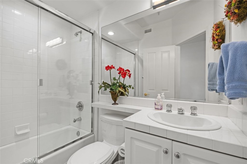 100 Plaza De Las Flores, San Juan Capistrano CA 92675 - photo 17