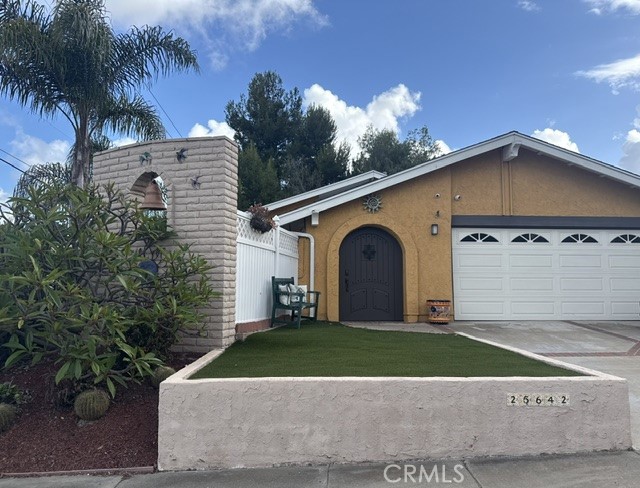 Front of house with 2-car garage - 25642 Dana Mesa, San Juan Capistrano CA 92675 - photo 1