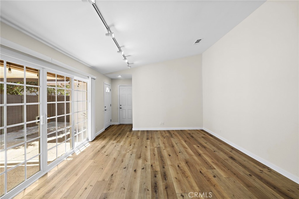 26471 Evergreen Rd, San Juan Capistrano CA 92675 - photo 11