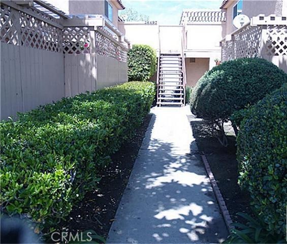 Photos taken prior to current tenancy - 26495 LA ZANJA Street 11c, San Juan Capistrano CA 92675 - photo 1