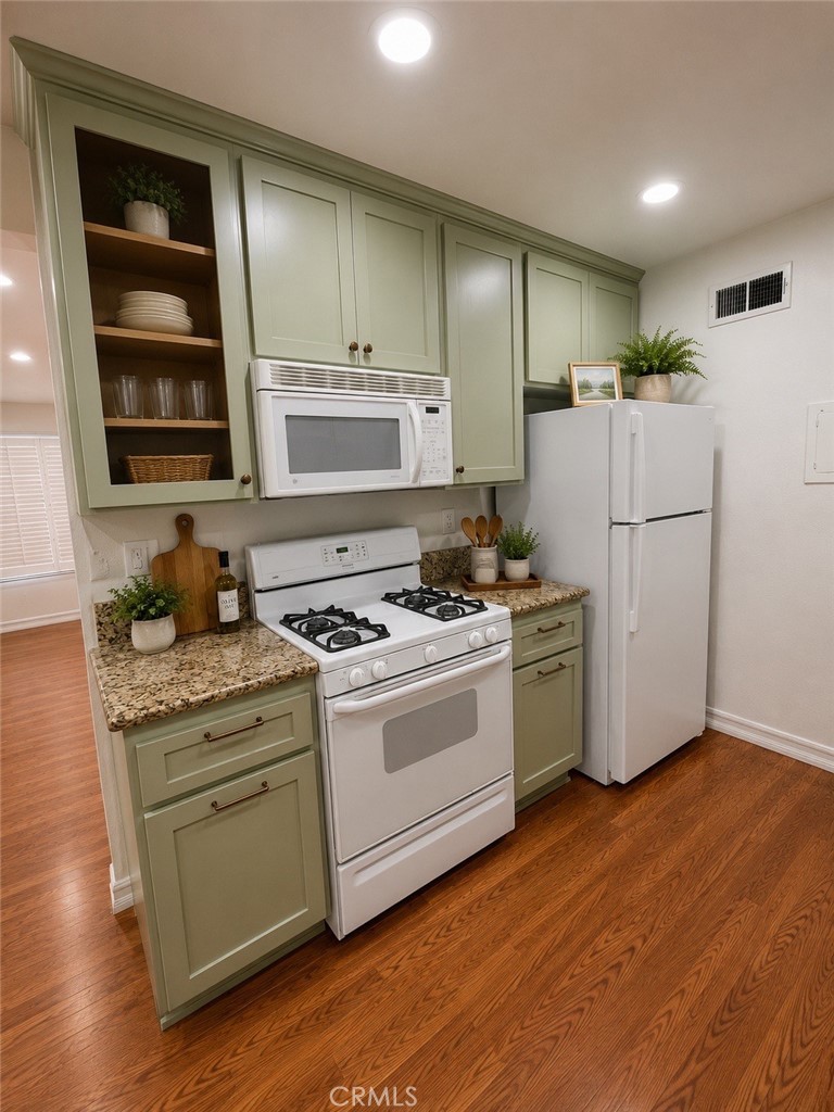 Photos have been digitally staged - 26501 Calle San Francisco 61E, San Juan Capistrano CA 92675 - photo 6