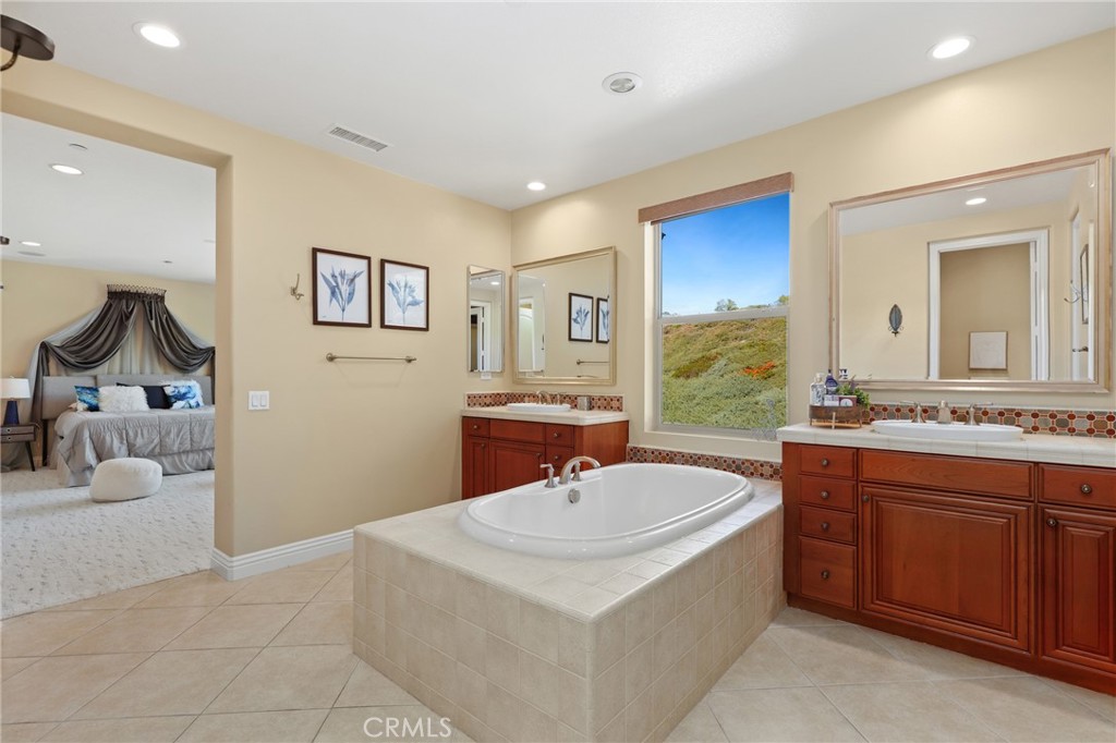 26661 Paseo Callado, San Juan Capistrano CA 92675 - photo 34