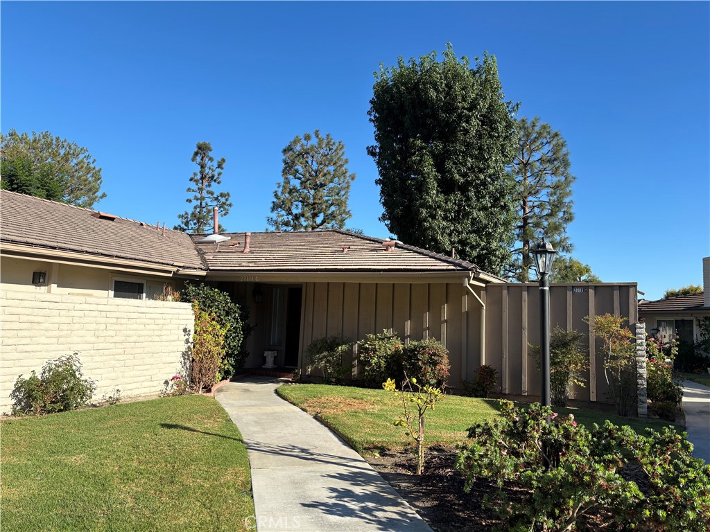 27111 Capote De Paseo C, San Juan Capistrano CA 92675 - photo 2
