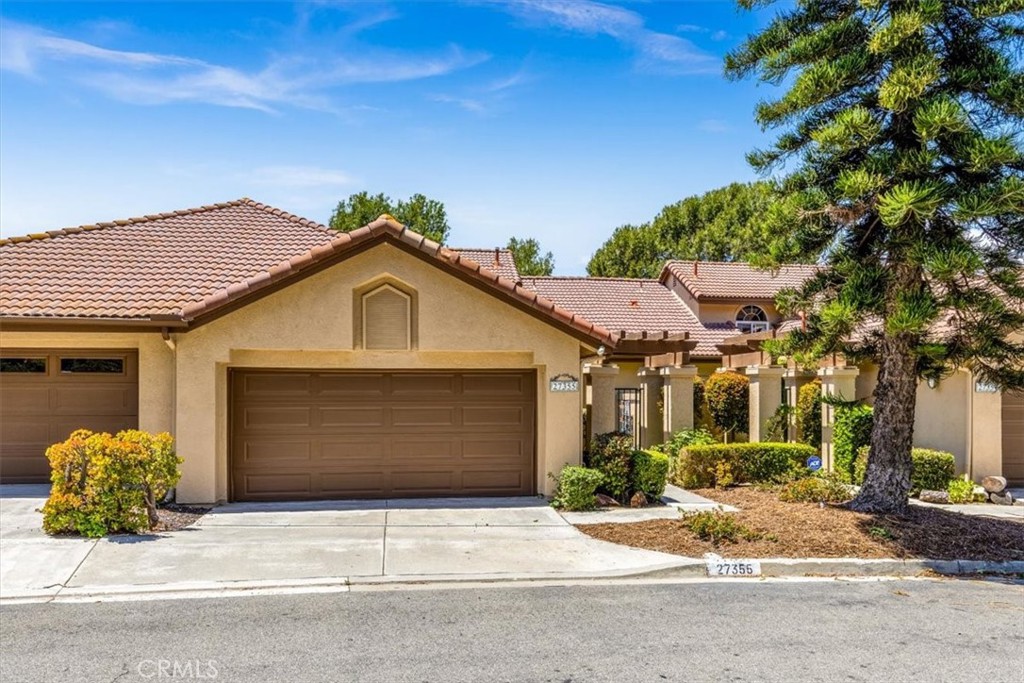 Direct access 2 car garage and a driveway! - 27355 Paseo Laguna, San Juan Capistrano CA 92675 - photo 10