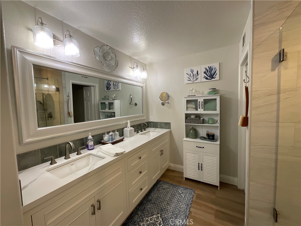 Owner's bathroom. - 27585 Paseo Segovia, San Juan Capistrano CA 92675 - photo 24