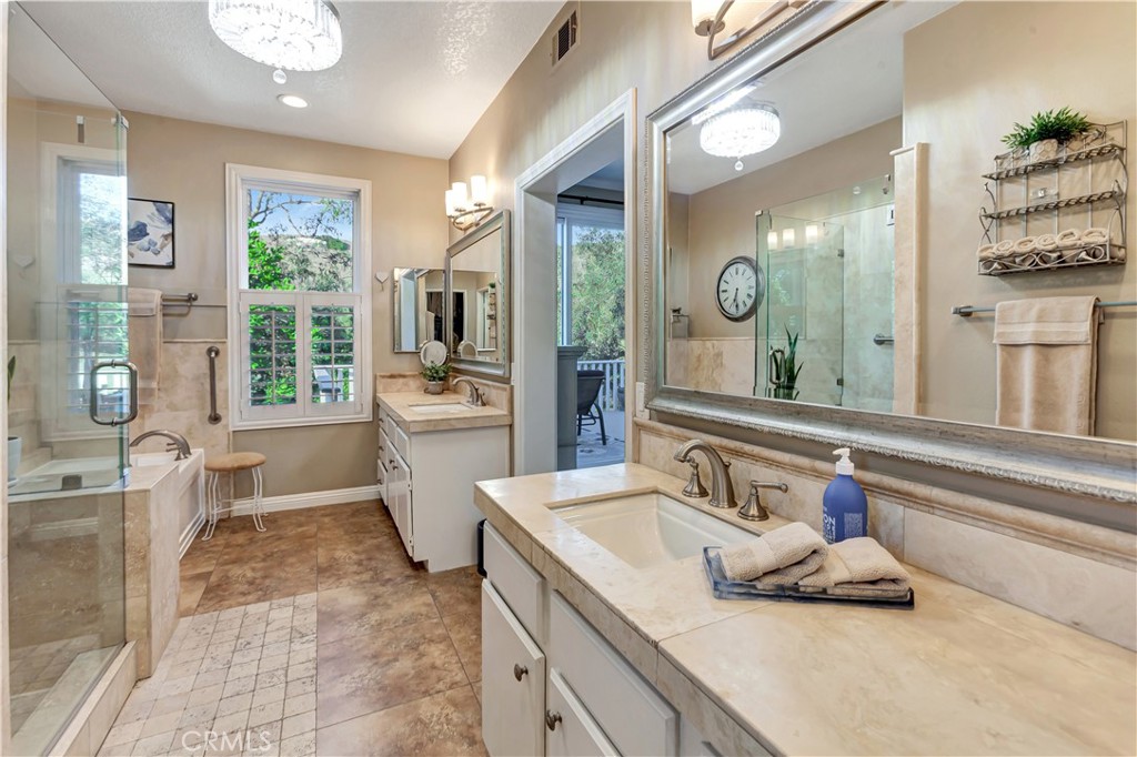 Master Ensuite Bath with Separate Tub and Shower plus Dual Vanities - 27941 Via De Costa, San Juan Capistrano CA 92675 - photo 19