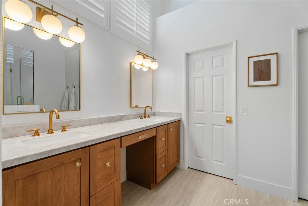 primary bathroom - 28096 Paseo Hacienda, San Juan Capistrano CA 92675 - photo 11