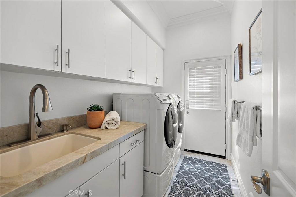 Main Floor Laundry Room - 28301 Oceana Del Mar, San Juan Capistrano CA 92675 - photo 57