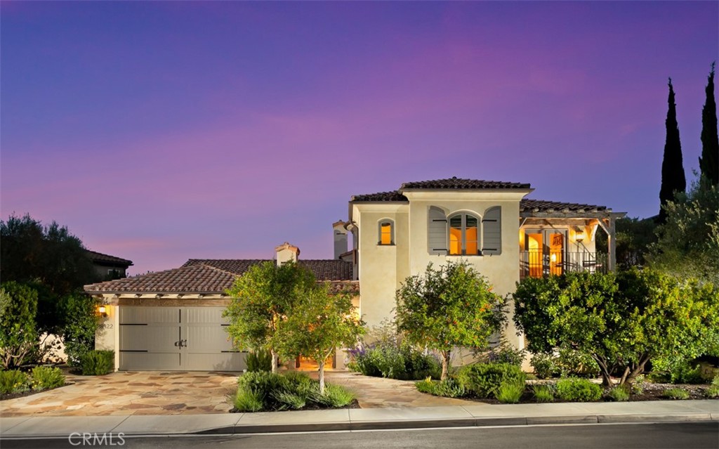 Incredible curb appeal with olive trees framing the walkways - 28422 Avenida Placida, San Juan Capistrano CA 92675 - photo 1