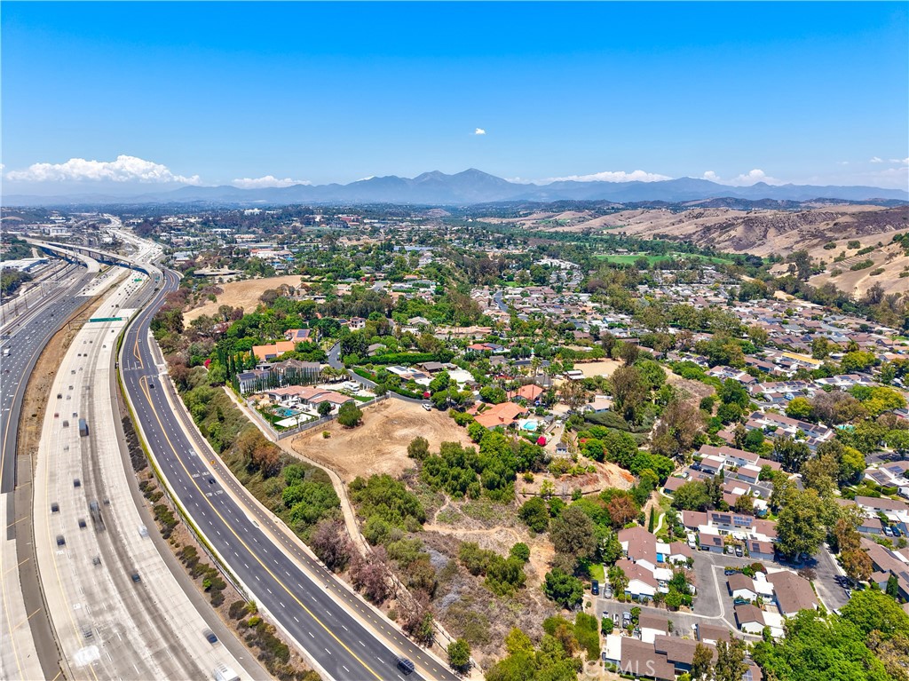 Amazing location, minutes to the beach. - 29600 Spotted Bull Lane, San Juan Capistrano CA 92675 - photo 5