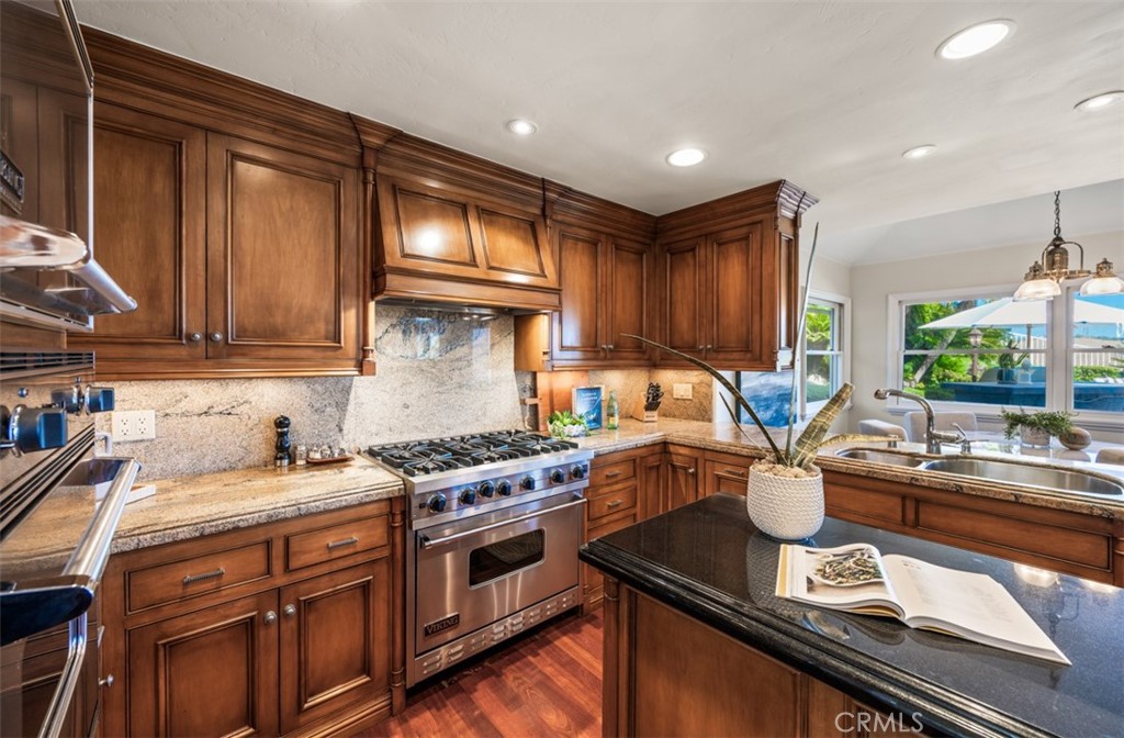 Viking stainless appliances - 29902 Hillside Terrace, San Juan Capistrano CA 92675 - photo 15