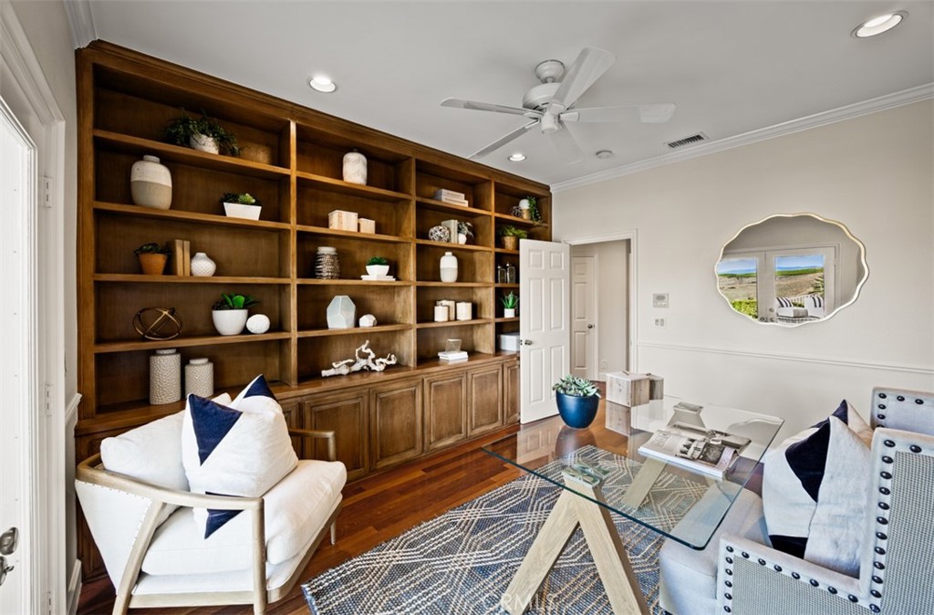 Office with large closet and exterior entrance - 29902 Hillside Terrace, San Juan Capistrano CA 92675 - photo 22