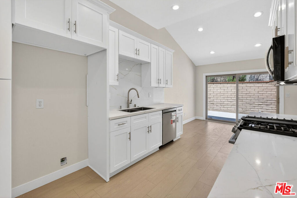 31076 Via San Vicente, San Juan Capistrano CA 92675 - photo 10