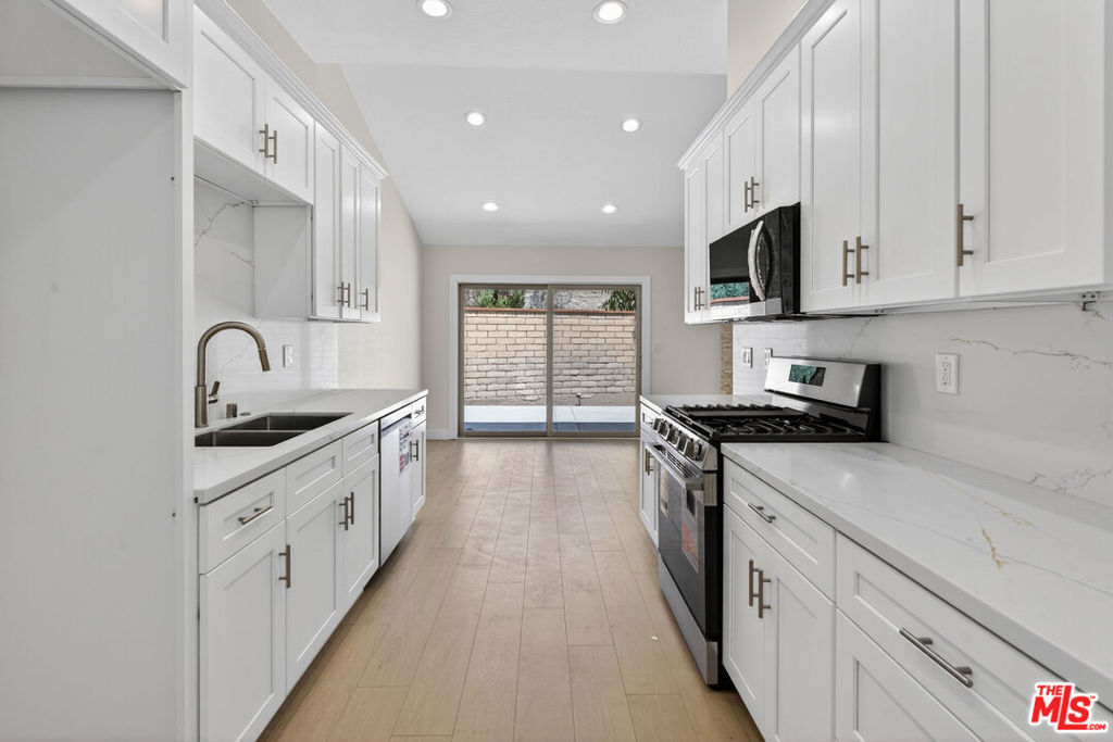 31076 Via San Vicente, San Juan Capistrano CA 92675 - photo 11