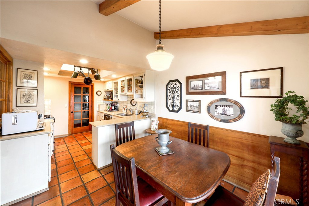 Dining Area and Kitchen - 31135 Via Santo Tomas, San Juan Capistrano CA 92675 - photo 8