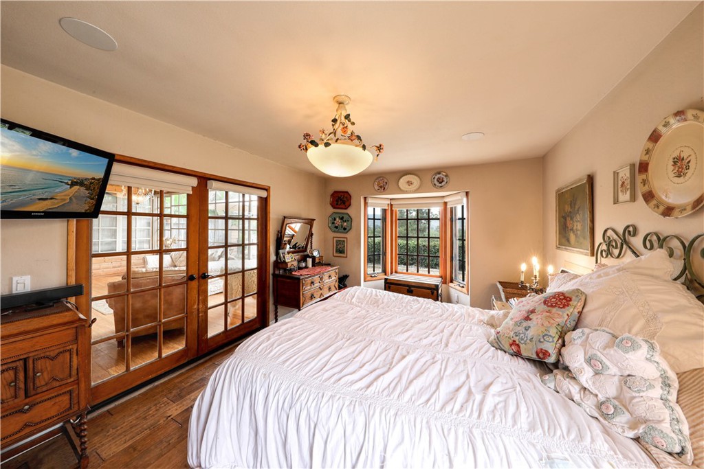 Master Bedroom with Enclosed Patio access and a Bay Window - 31135 Via Santo Tomas, San Juan Capistrano CA 92675 - photo 11