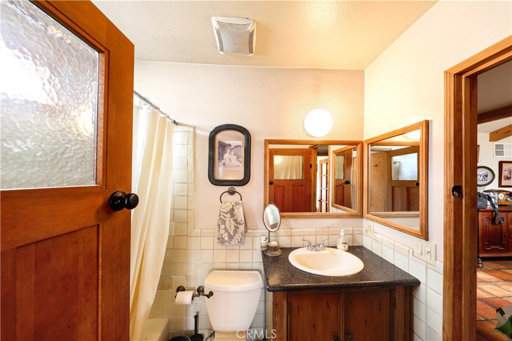 Full Bathroom Downstairs - 31135 Via Santo Tomas, San Juan Capistrano CA 92675 - photo 12