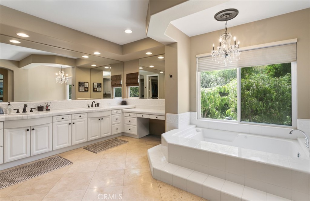 Primary bath - 31201 Old San Juan Road, San Juan Capistrano CA 92675 - photo 37