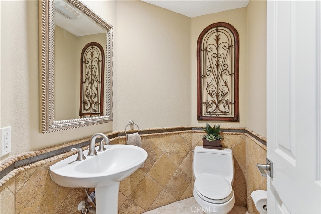 Power on the main-level - 31251 Calle Bolero, San Juan Capistrano CA 92675 - photo 22