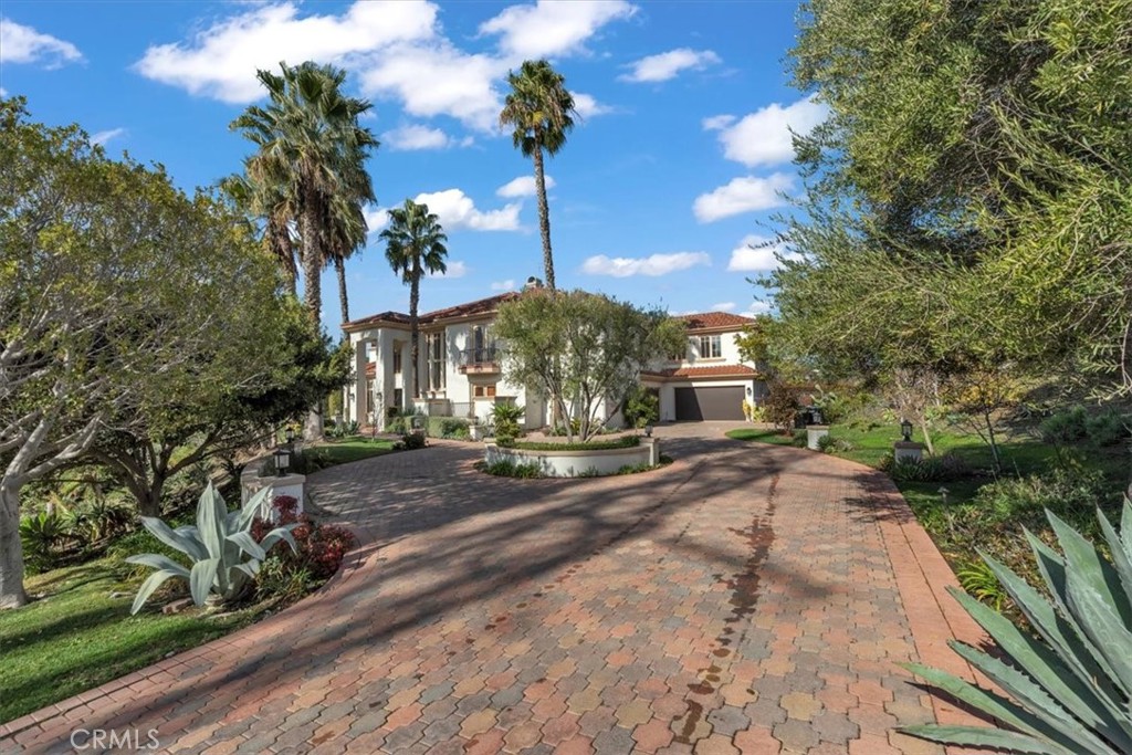 Circular Driveway finished in Interlocking stone - 31378 Juliana Farms Road, San Juan Capistrano CA 92675 - photo 3