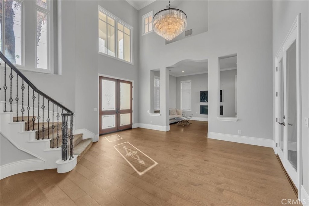 Beautiful entry as should be expected in a 6,000 square foot home. - 31378 Juliana Farms Road, San Juan Capistrano CA 92675 - photo 7