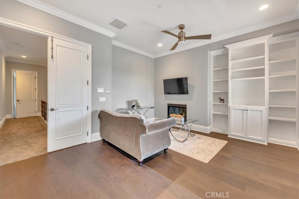 Double door entry to primary suite - 31378 Juliana Farms Road, San Juan Capistrano CA 92675 - photo 32
