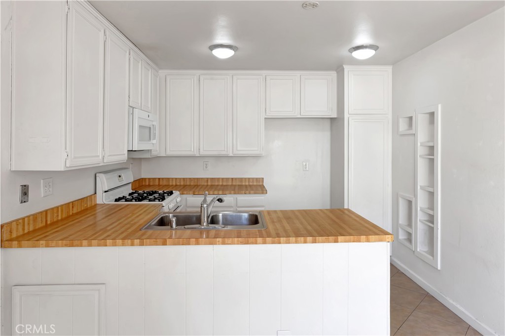 31405 Sundance, San Juan Capistrano CA 92675 - photo 2