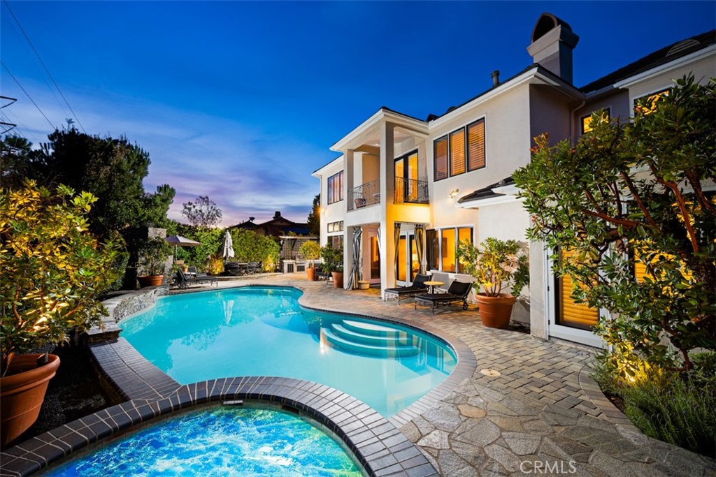 Large pool and spa - 31445 Juliana Farms Road, San Juan Capistrano CA 92675 - photo 2