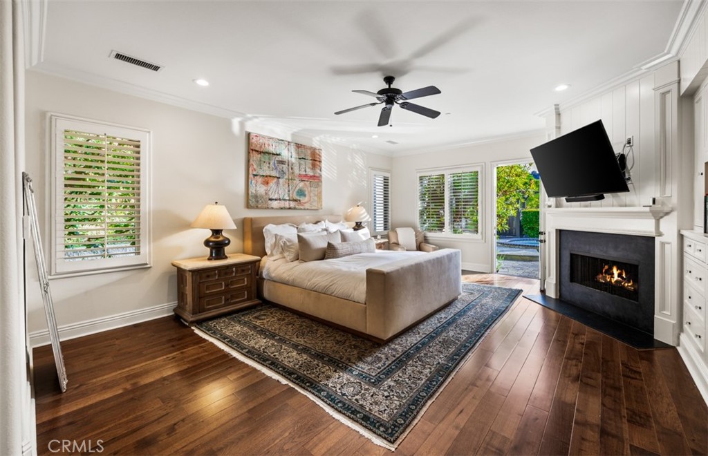 Mainfloor primary suite with fireplace - 31445 Juliana Farms Road, San Juan Capistrano CA 92675 - photo 25