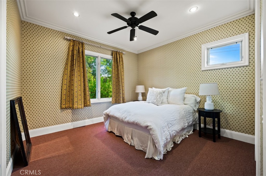 Guest room upstairs with adjacent bath - 31445 Juliana Farms Road, San Juan Capistrano CA 92675 - photo 39