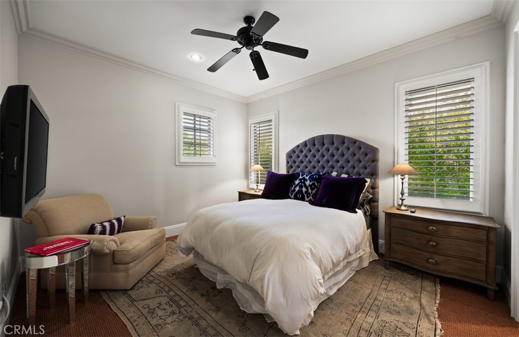 Upstairs guest room with attached bath - 31445 Juliana Farms Road, San Juan Capistrano CA 92675 - photo 40