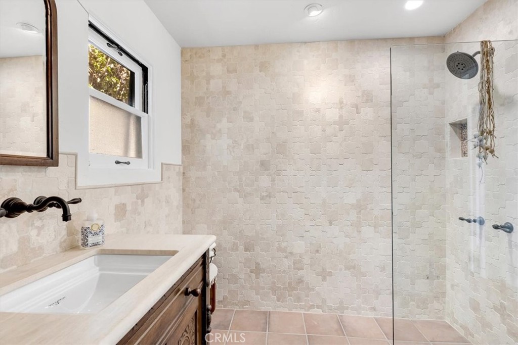 Downstairs bathroom 2 - 31460 EL CAMINO REAL, San Juan Capistrano CA 92675 - photo 17