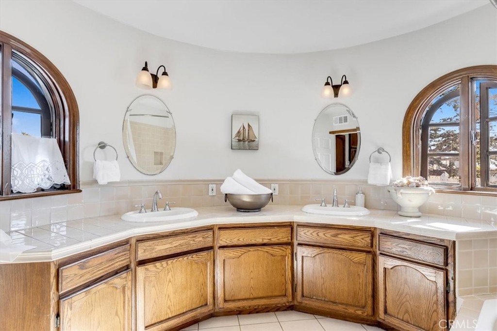 upstairs bathroom 1 - 31460 EL CAMINO REAL, San Juan Capistrano CA 92675 - photo 18